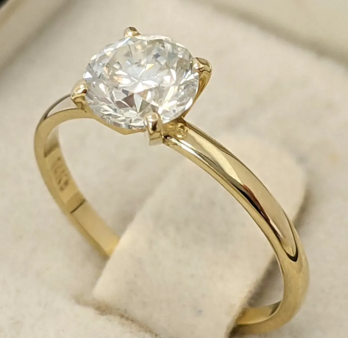 Diamond (natural) Ring - Image 3