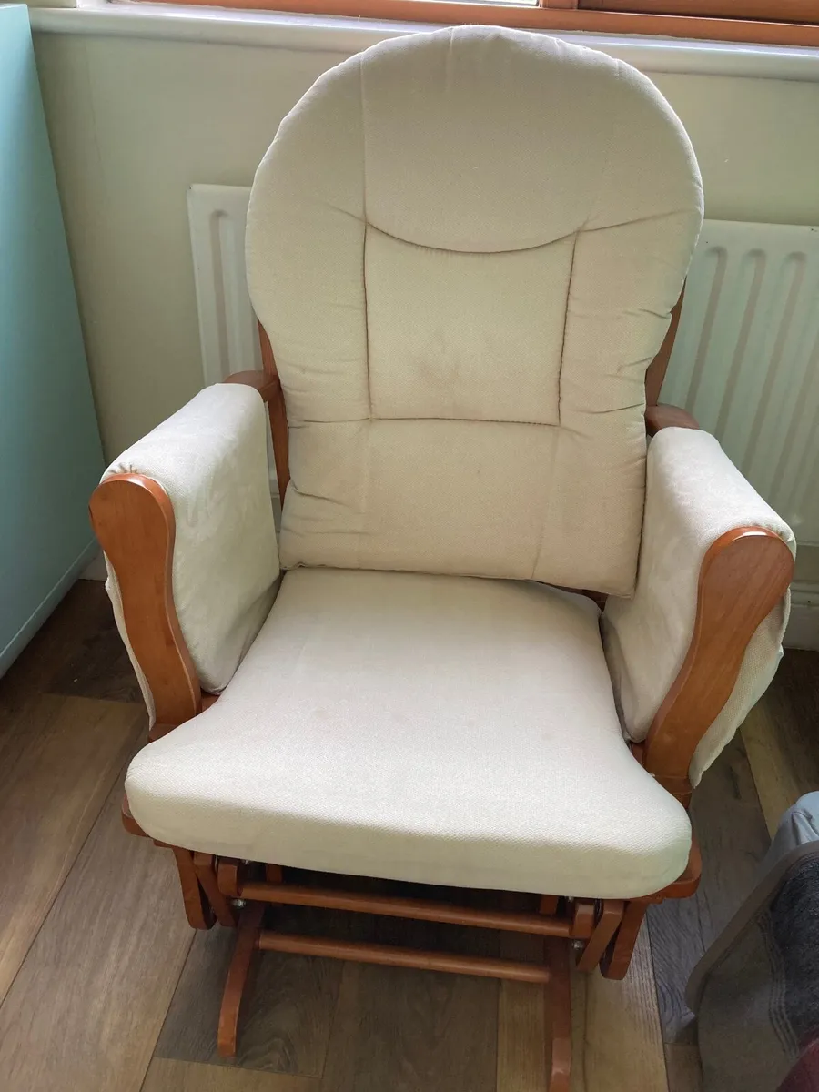 Nursery chair collection only D15 - Image 3