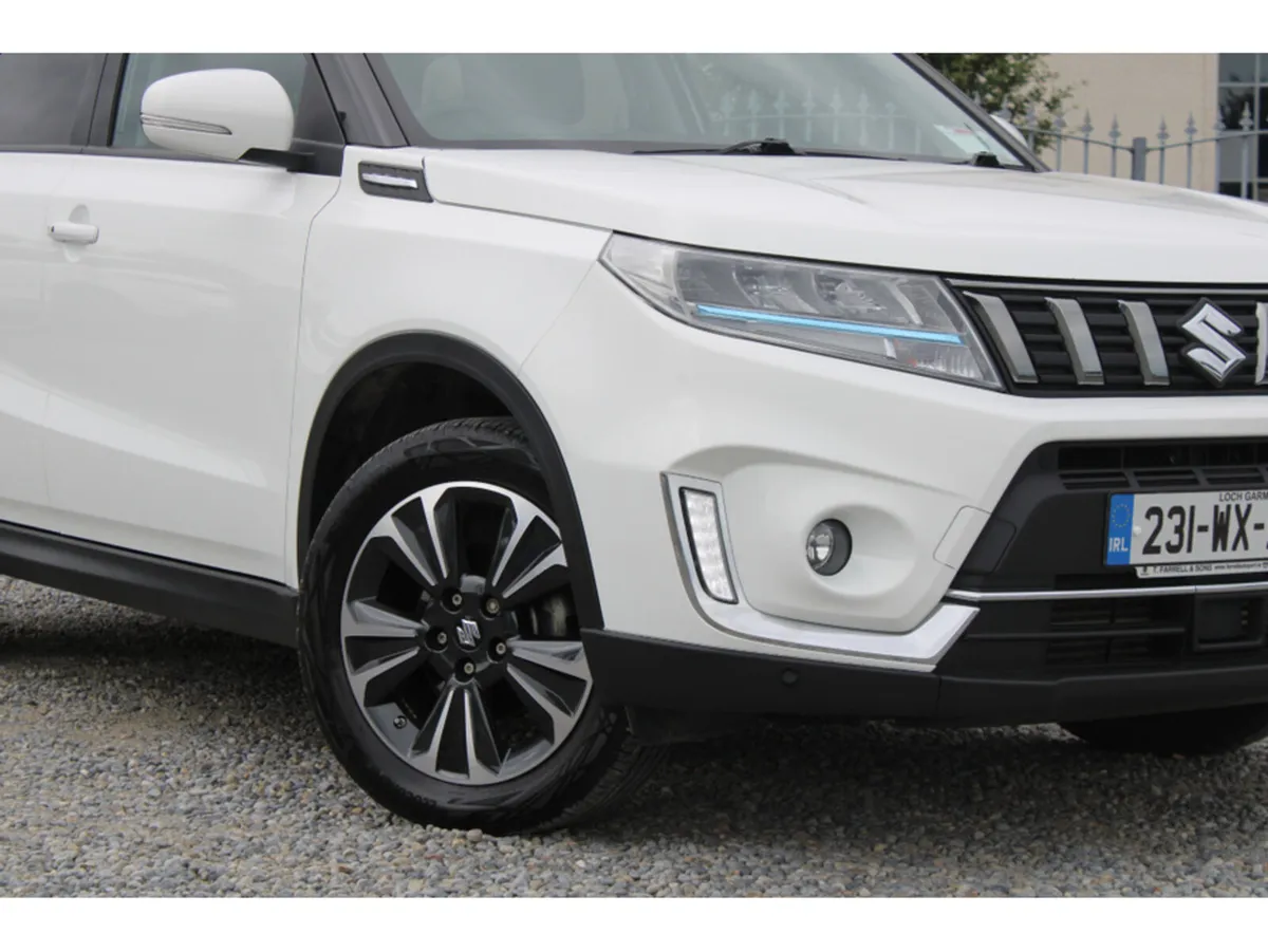 Suzuki Vitara 1.4 B/JET HYBRID SZ5 ALLGRIP *Remain - Image 3