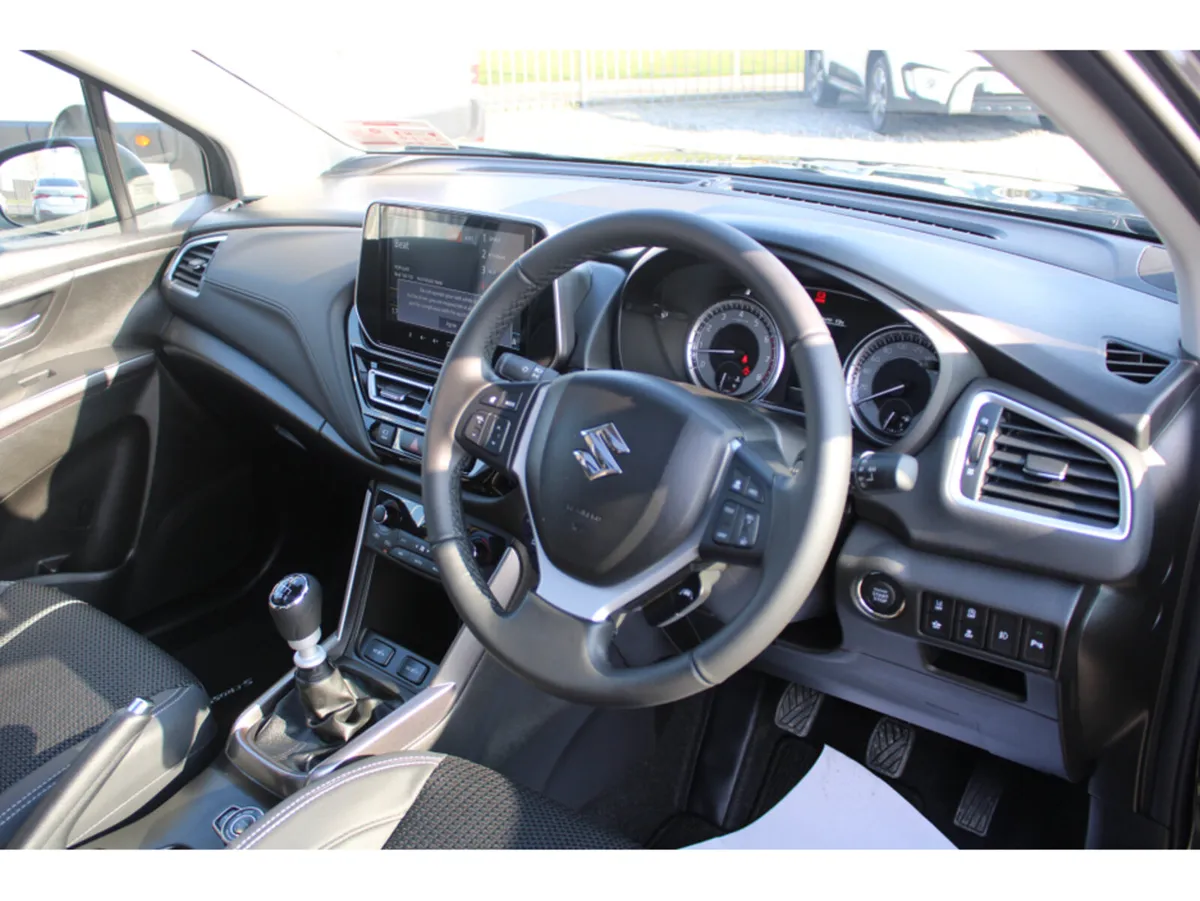 Suzuki SX4 S-Cross 1.4 Hybrid Ultra 4wd *0% Financ - Image 3