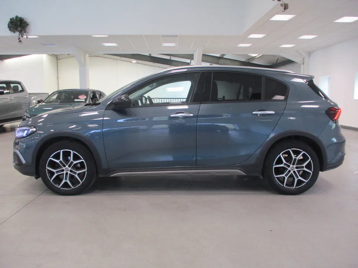 Fiat Tipo CROSS 1.0 PETROL 5 DOOR 2022 - Image 1