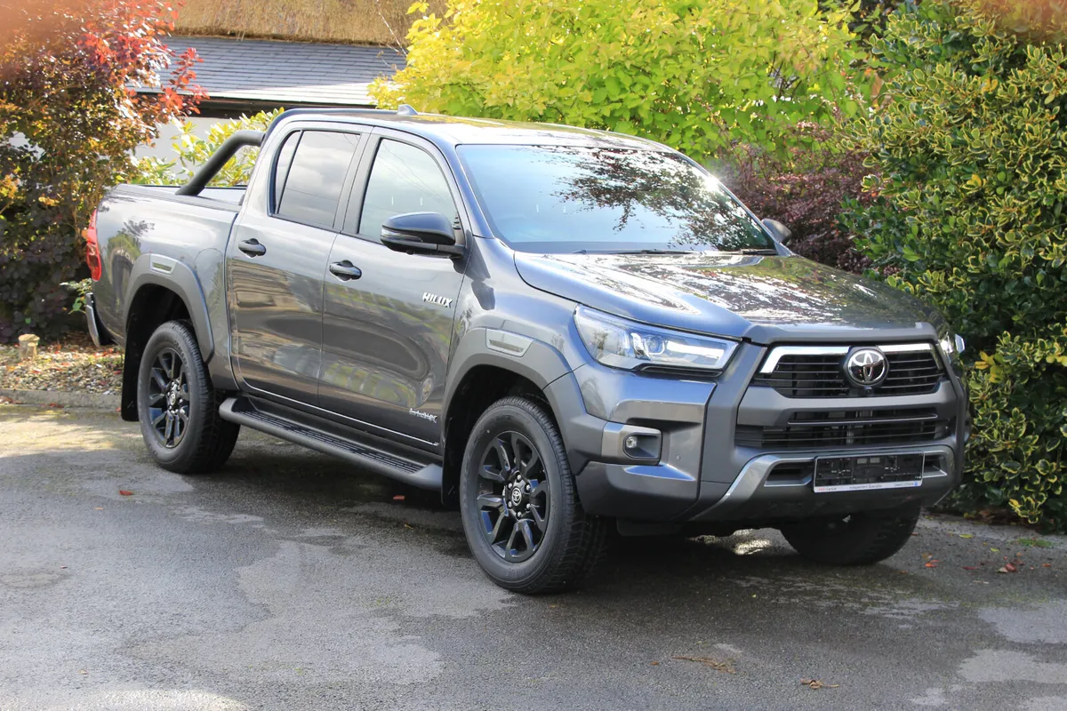 Hilux Invincible X * Huge spec * Vat included - Image 1