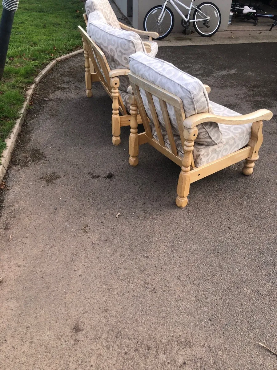 Conservatory seating - Image 1