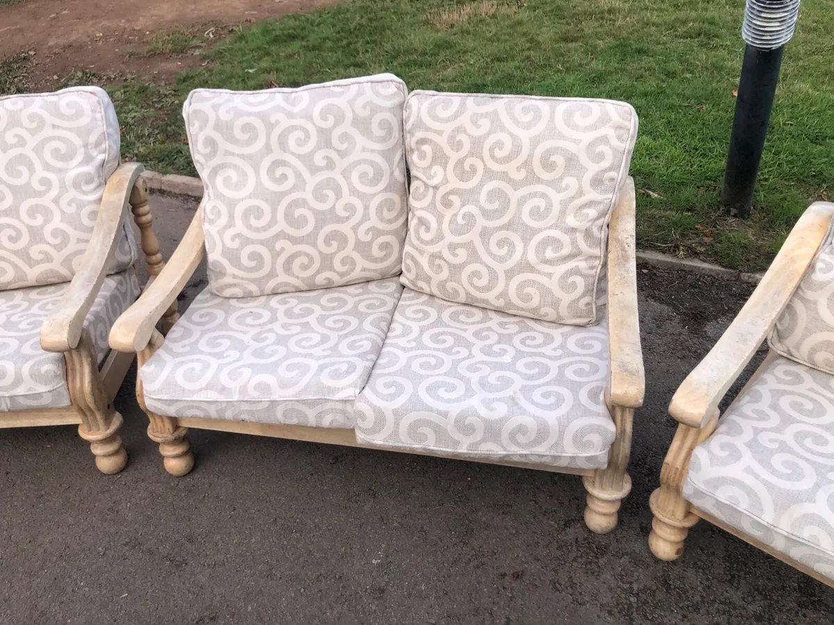 Conservatory seating - Image 3