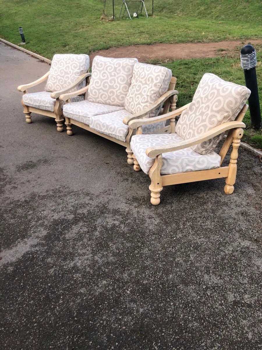 Conservatory seating - Image 4
