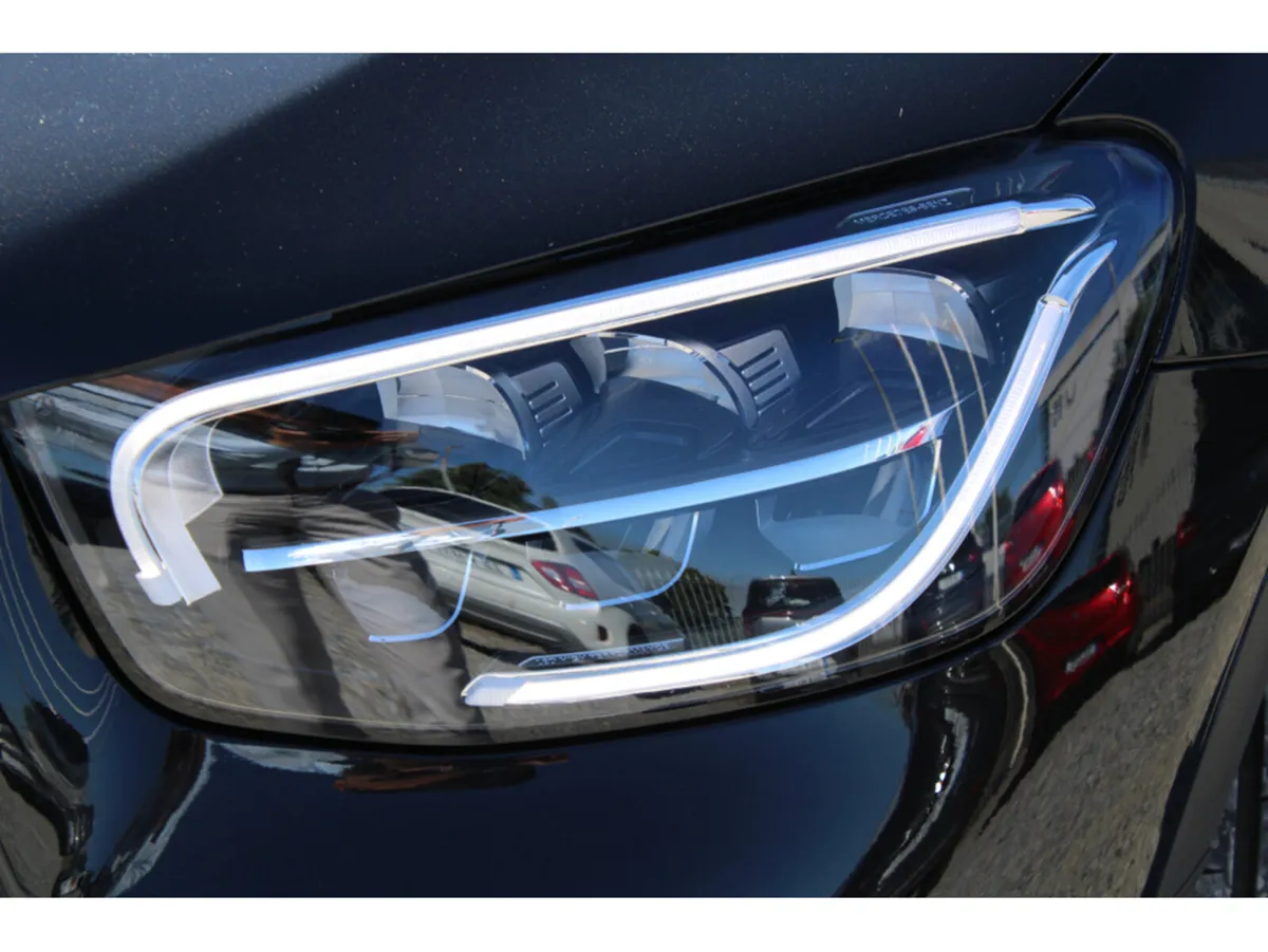 Mercedes-Benz GLC 300E AMG LINE PREM+ - Image 4
