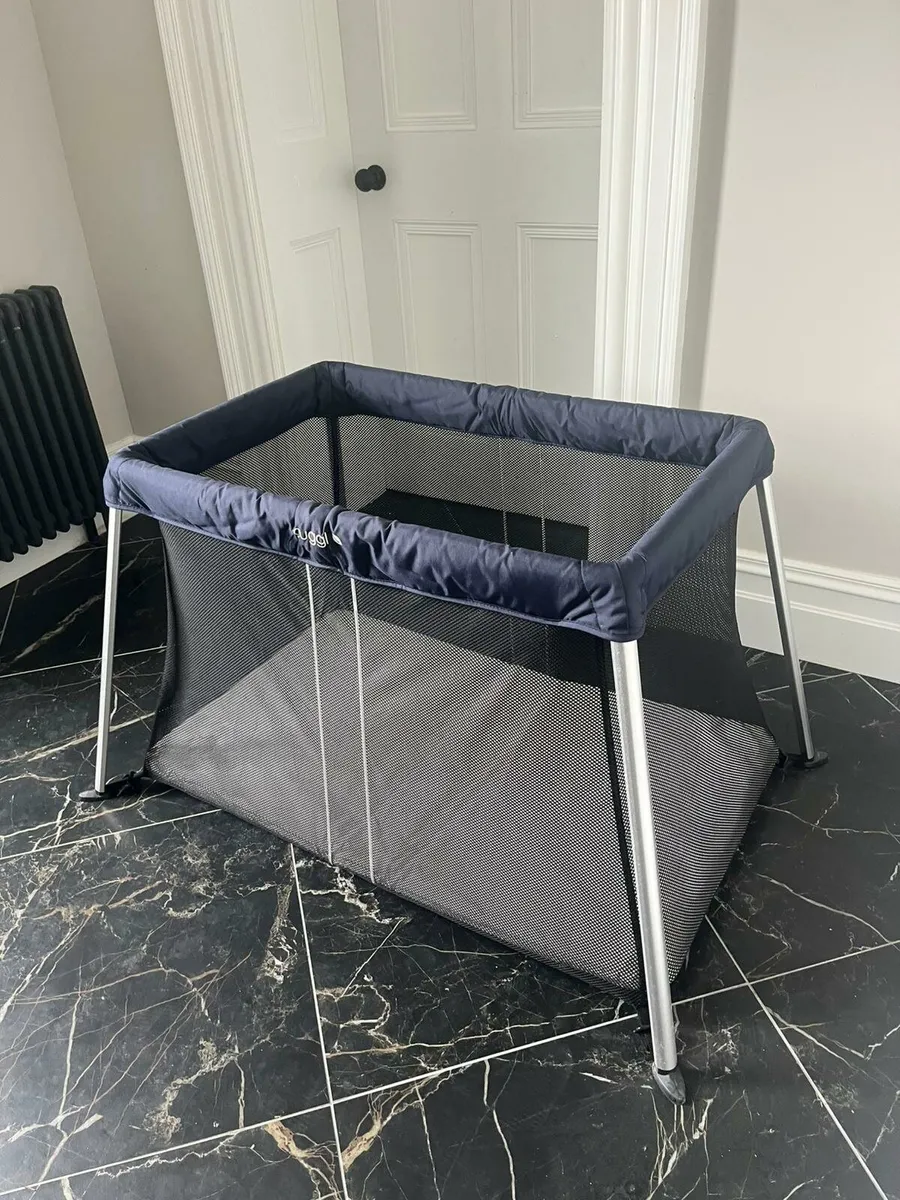 Travel cot - Image 2