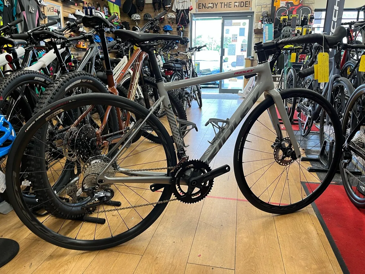 Ridley Helium SLX Clearance - Image 1