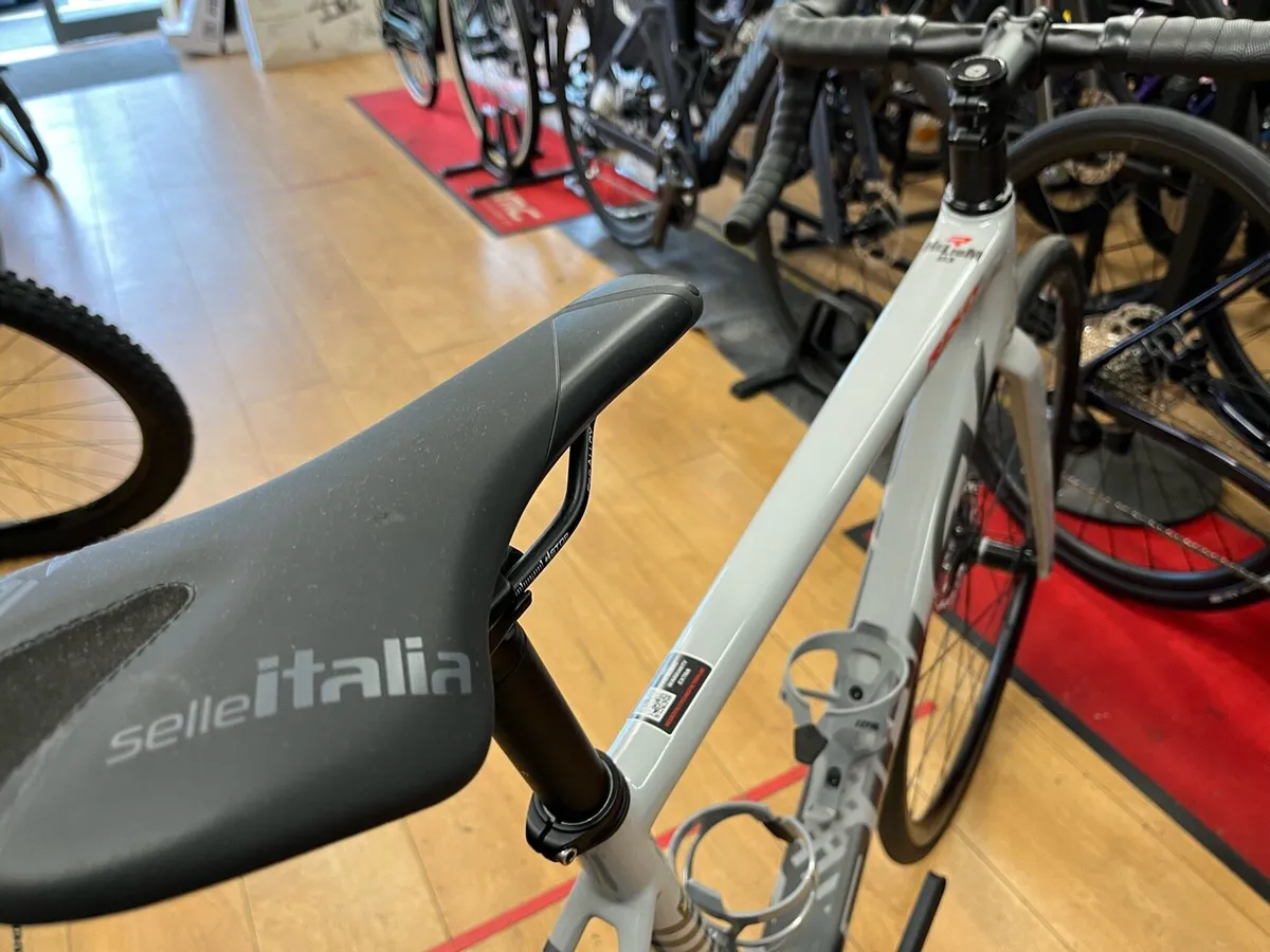 Ridley Helium SLX Clearance - Image 4