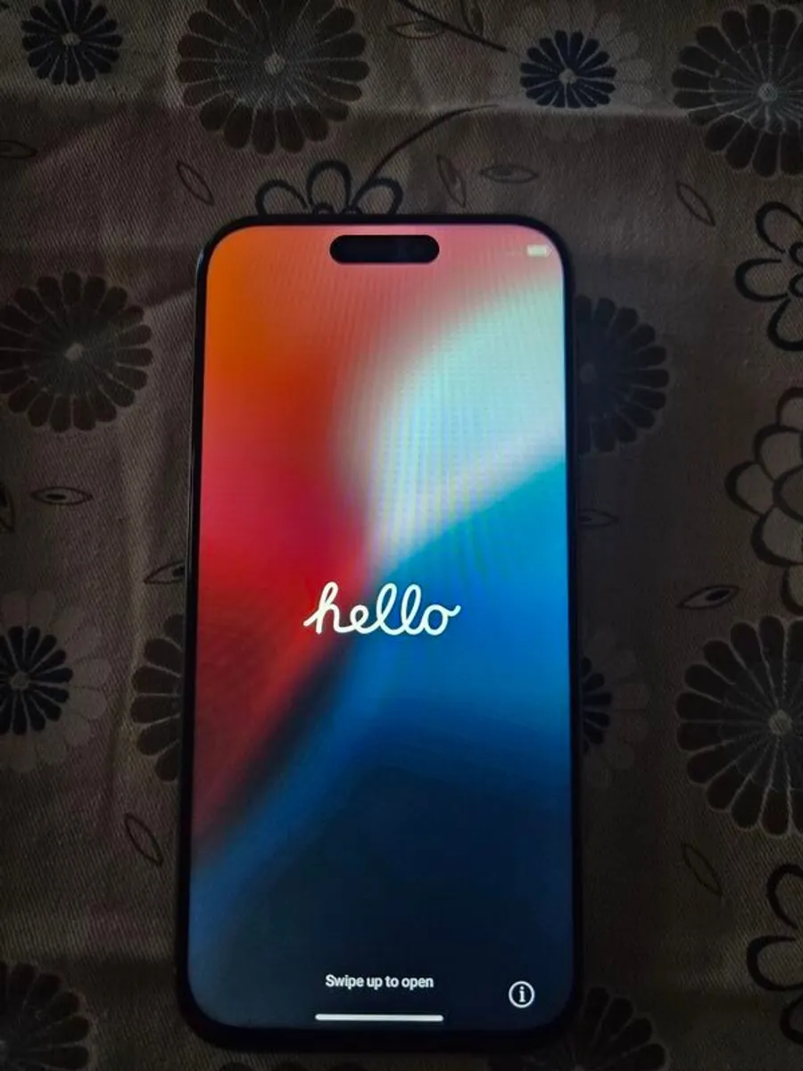1 Tb Iphone 16 pro max - Image 3