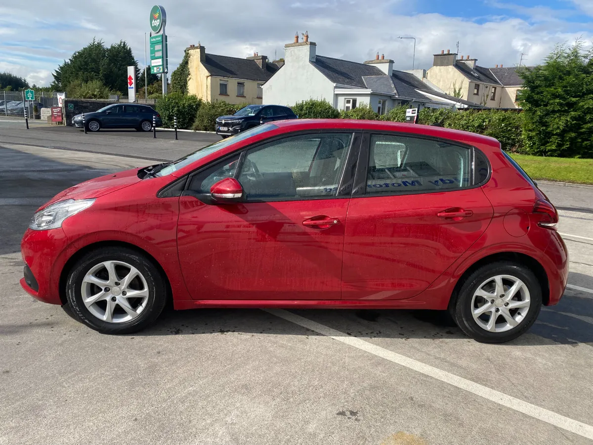 2019,Peugeot 208 **LOW MILEAGE** - Image 4