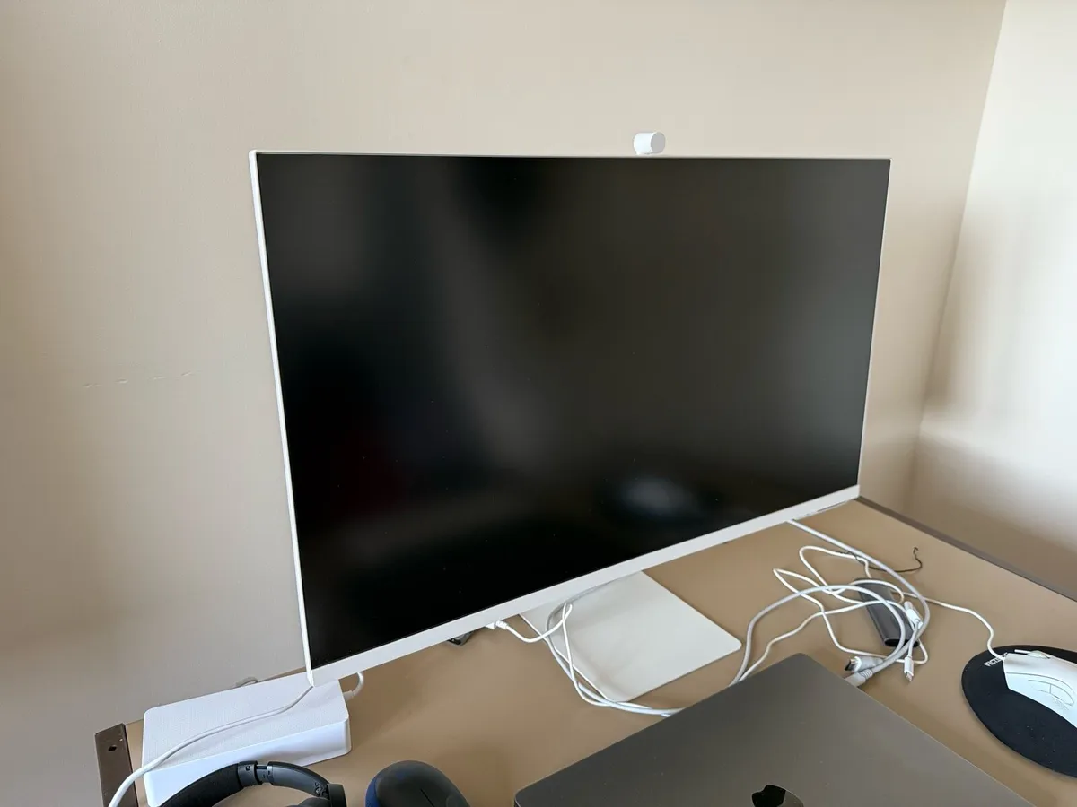 Samsung m8 4k 32inch monitor