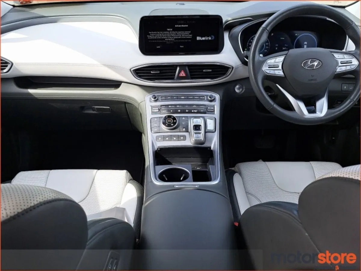 Hyundai Santa Fe 1.6 Phev 4WD Premium Auto - Image 4