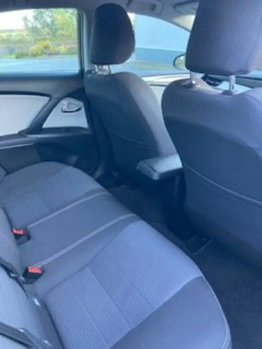 Toyota Avensis 2015 - Image 3