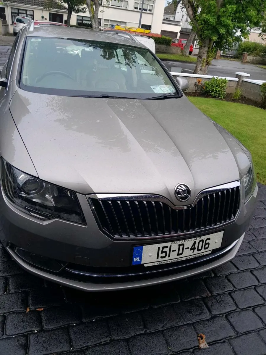 Skoda superb estate - Image 2