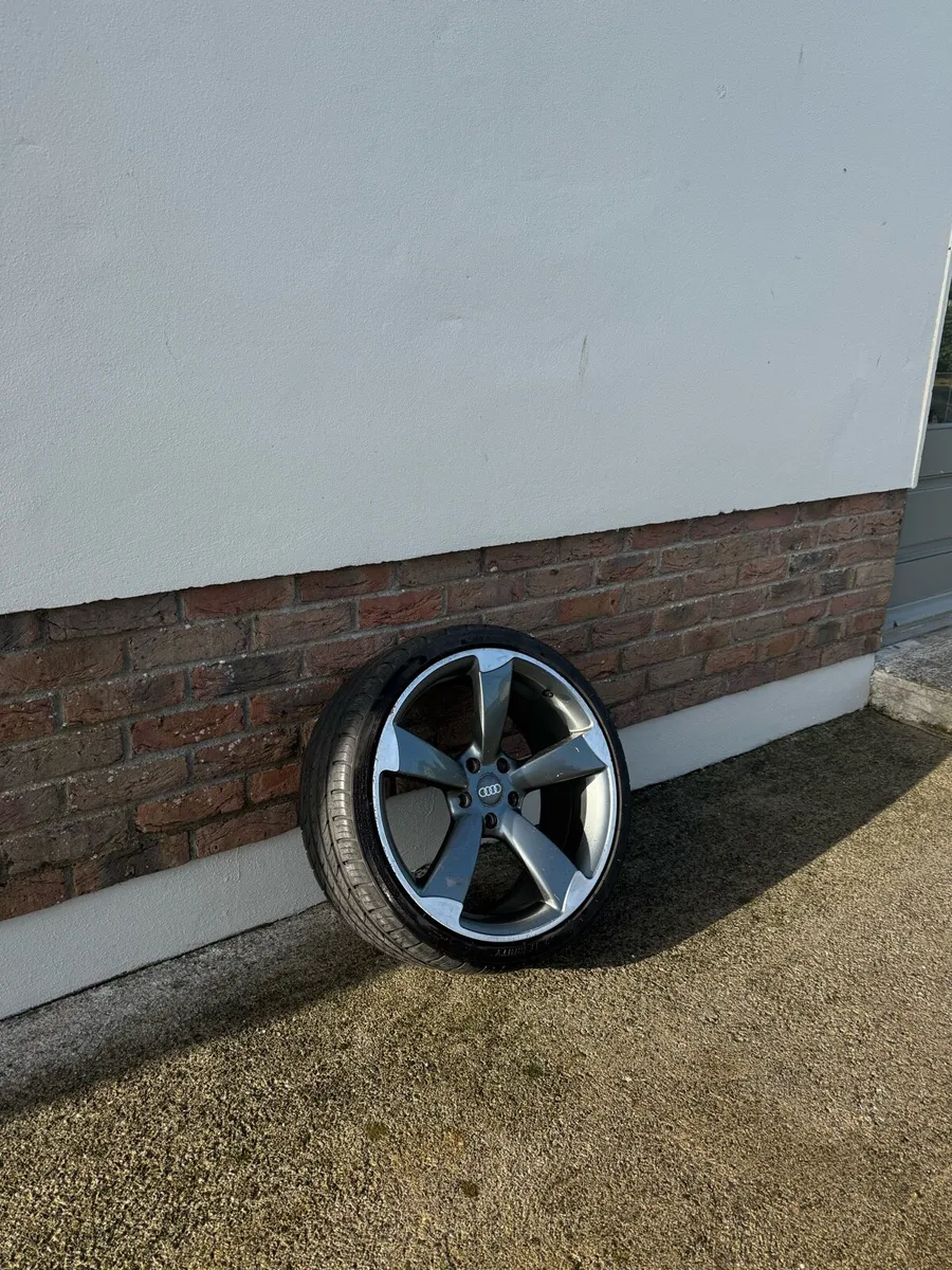 Single Audi TTRS alloy 19” - Image 1