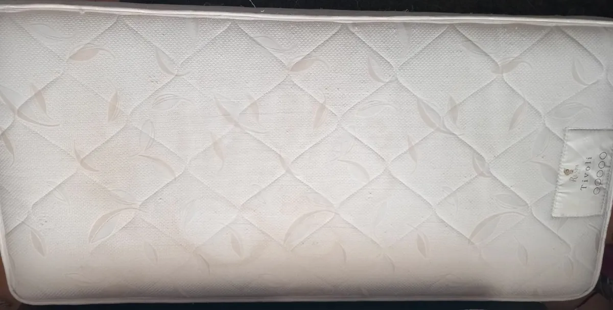 Single bed mattress, very good condition - Image 1