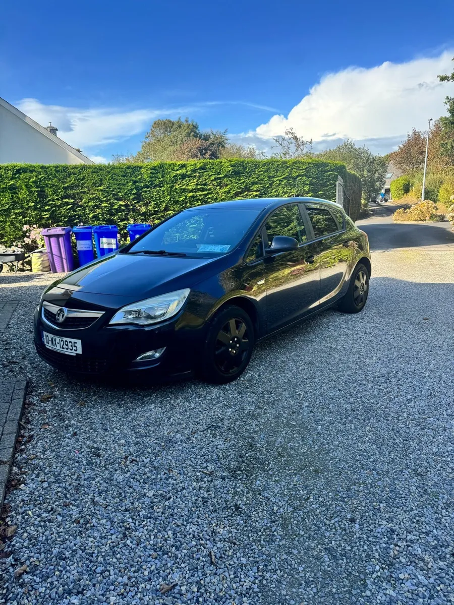 Vauxhall Astra - Image 1