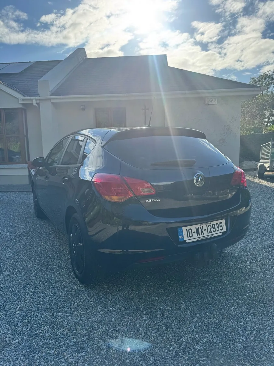 Vauxhall Astra - Image 4