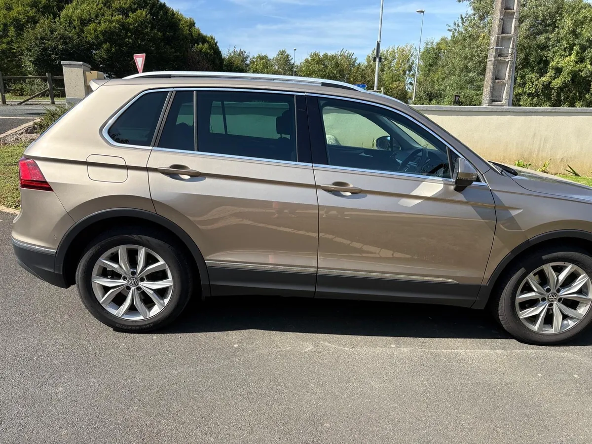 VW Tiguan High Line Diesel auto **Immaculate** - Image 4