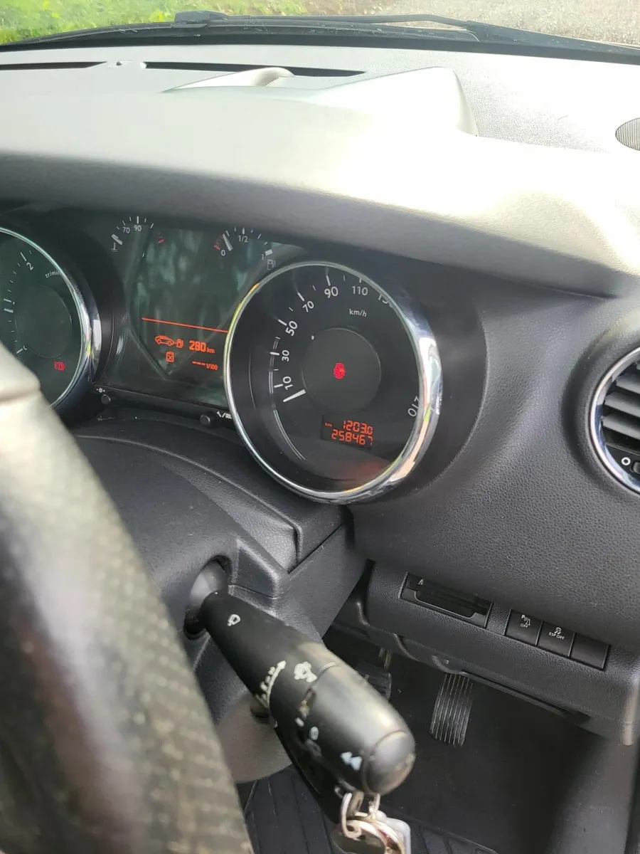 Peugeot 3008 2010 - Image 2