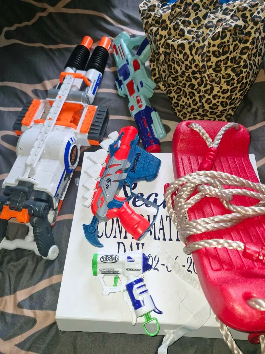 Toys - Image 1