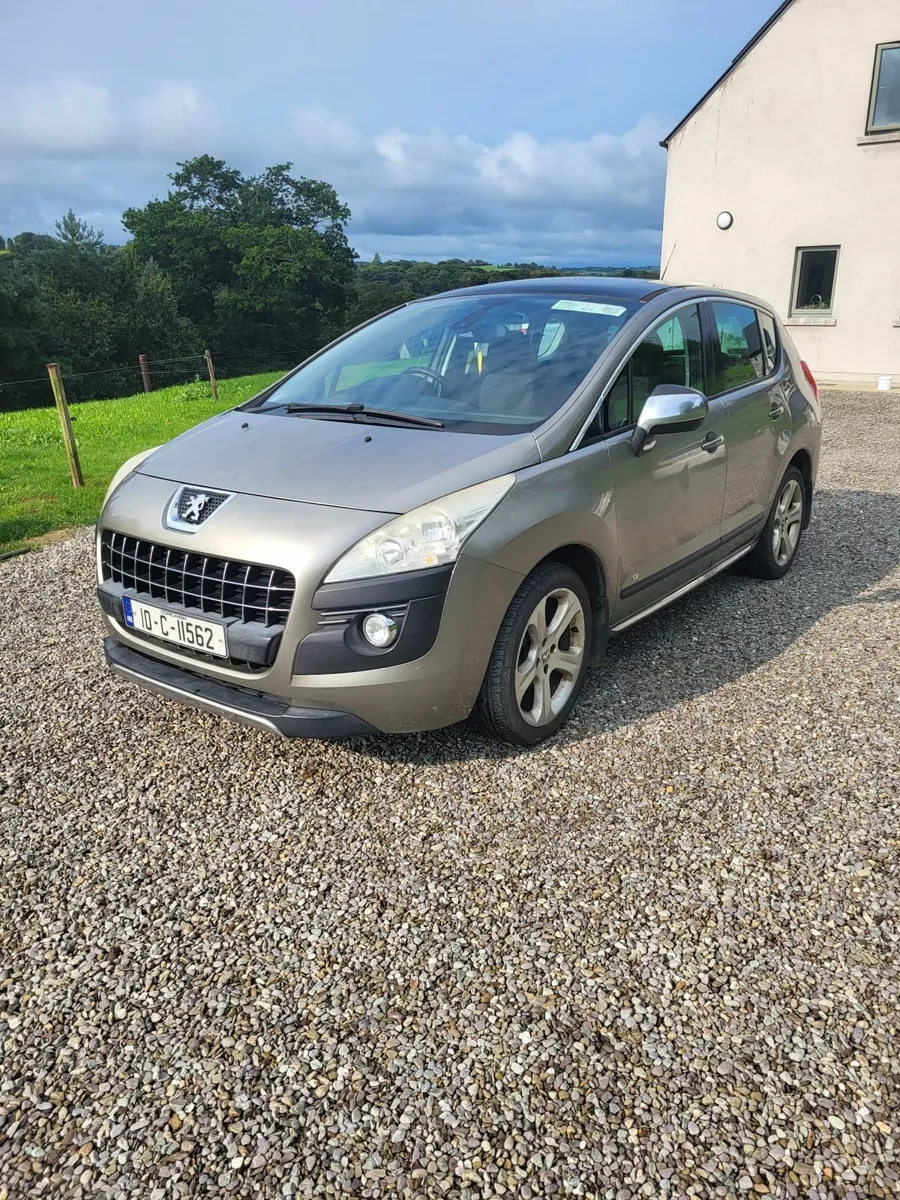 Peugeot 3008 2010 - Image 1