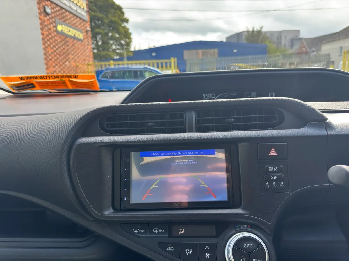 2015 Toyota aqua automatic 1.5 hybrid - Image 3