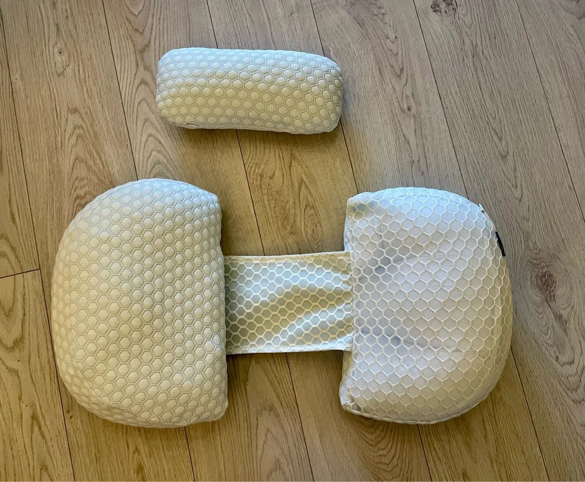 Pregnancy Pillow - Image 1