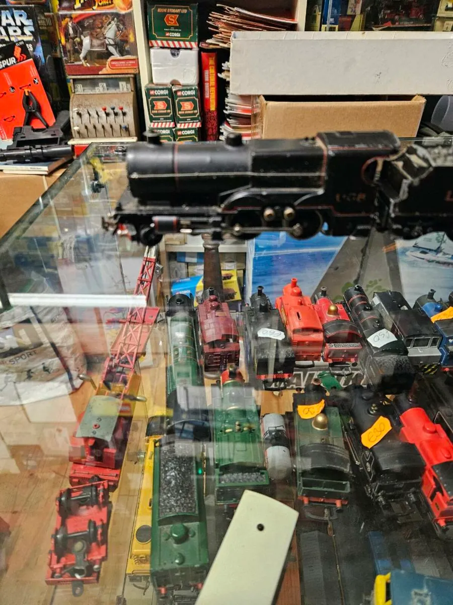 Hornby TTR HO scale Engine - Image 2