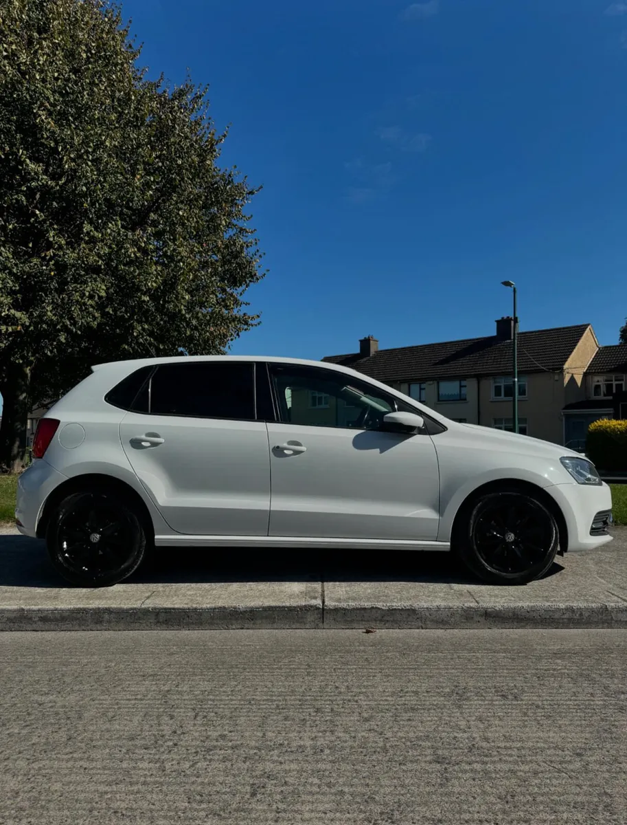 Volkswagen Polo - Image 2