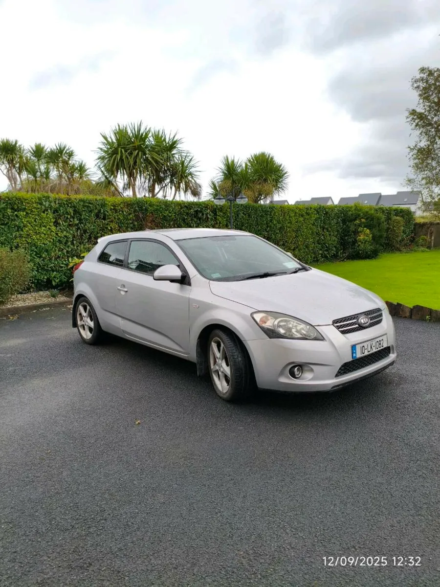 Kia Pro'ceed 1.6CRDi 2010 Silver - Image 1