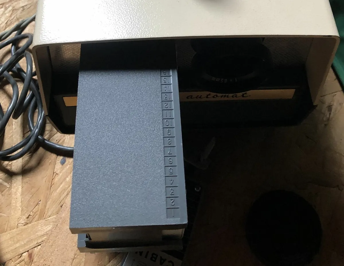 35mm SLIDE CASSETTS for Cabin Slide Projector - Image 2