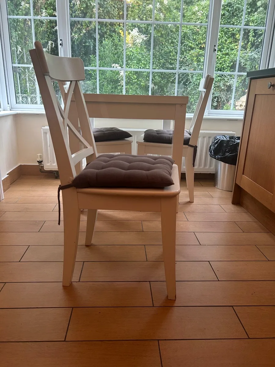 dining table and chairs - Image 3