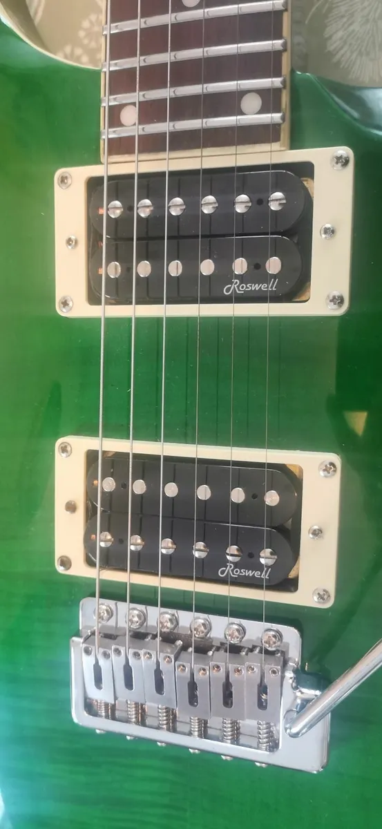 Electric guitar - Image 4