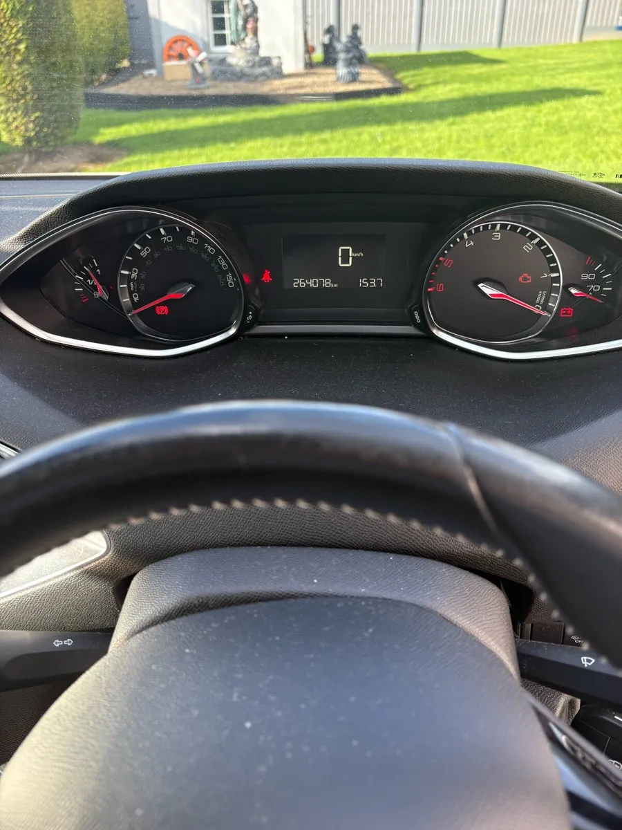 Peugeot 308 - Image 3