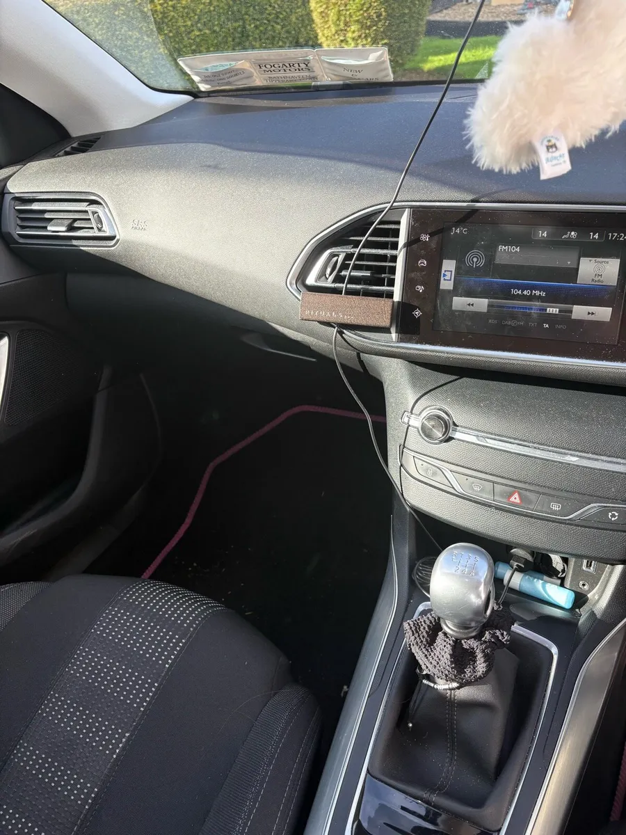 Peugeot 308 - Image 4