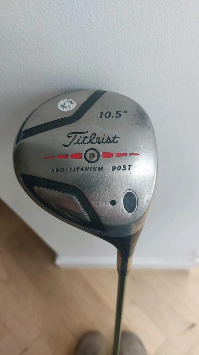 Titleist 905t Driver 10.5 - Image 1
