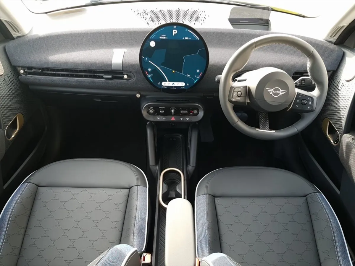 MINI Cooper 0.0 Litre Electric - Image 4