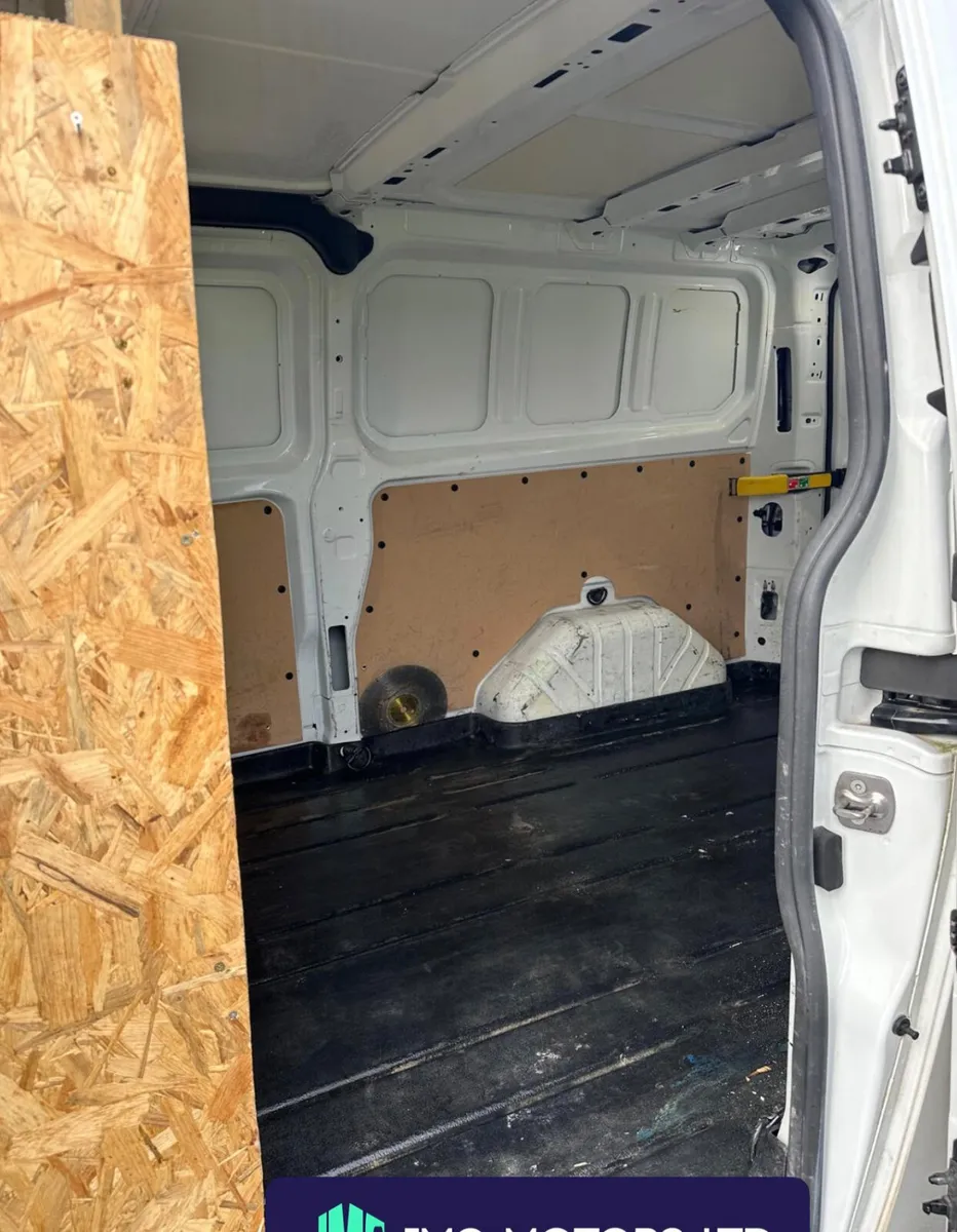 Ford Transit Custom 2022 Trend Model - Image 4