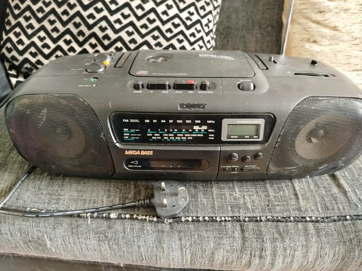 Sony Boombox Cd Radio - Image 1