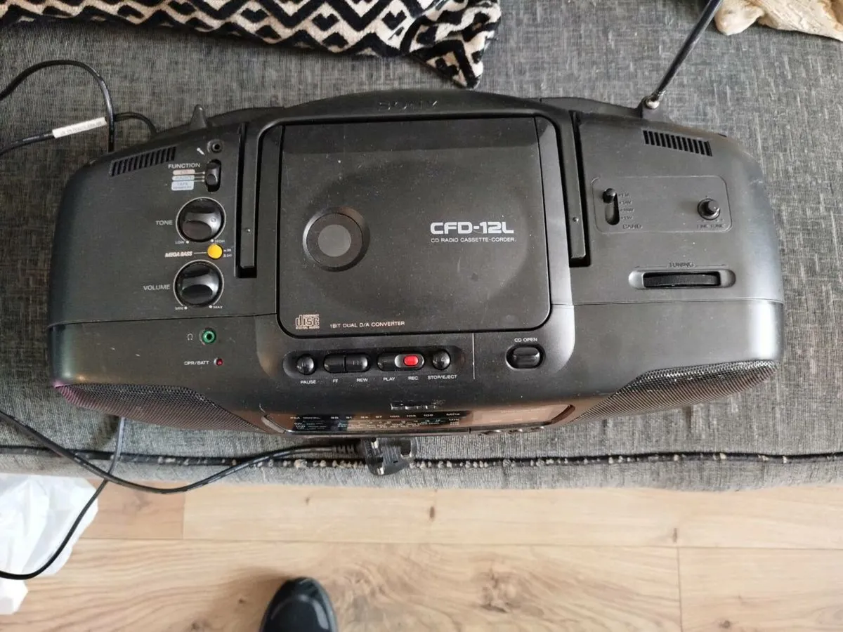 Sony Boombox Cd Radio - Image 2