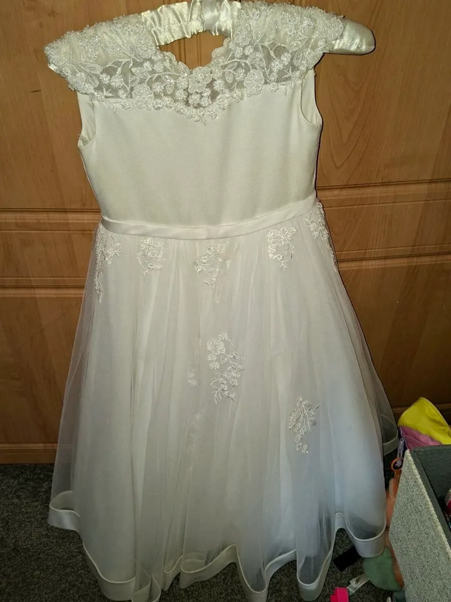 Communion dress - Image 1