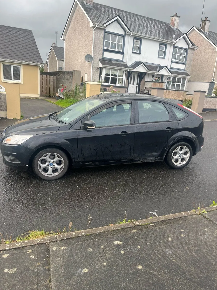 2011 ford focus - Image 2