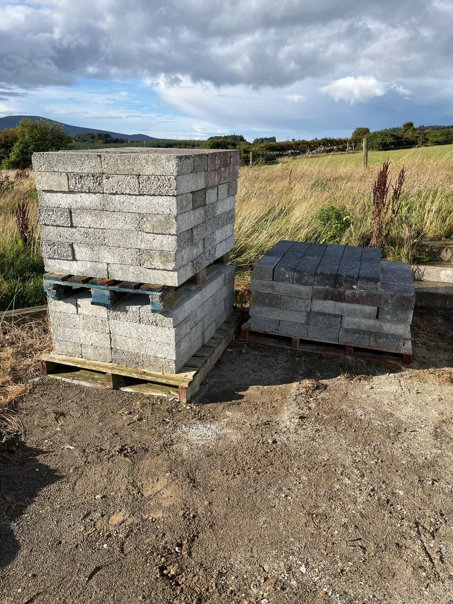 4 inch blocks - Image 1