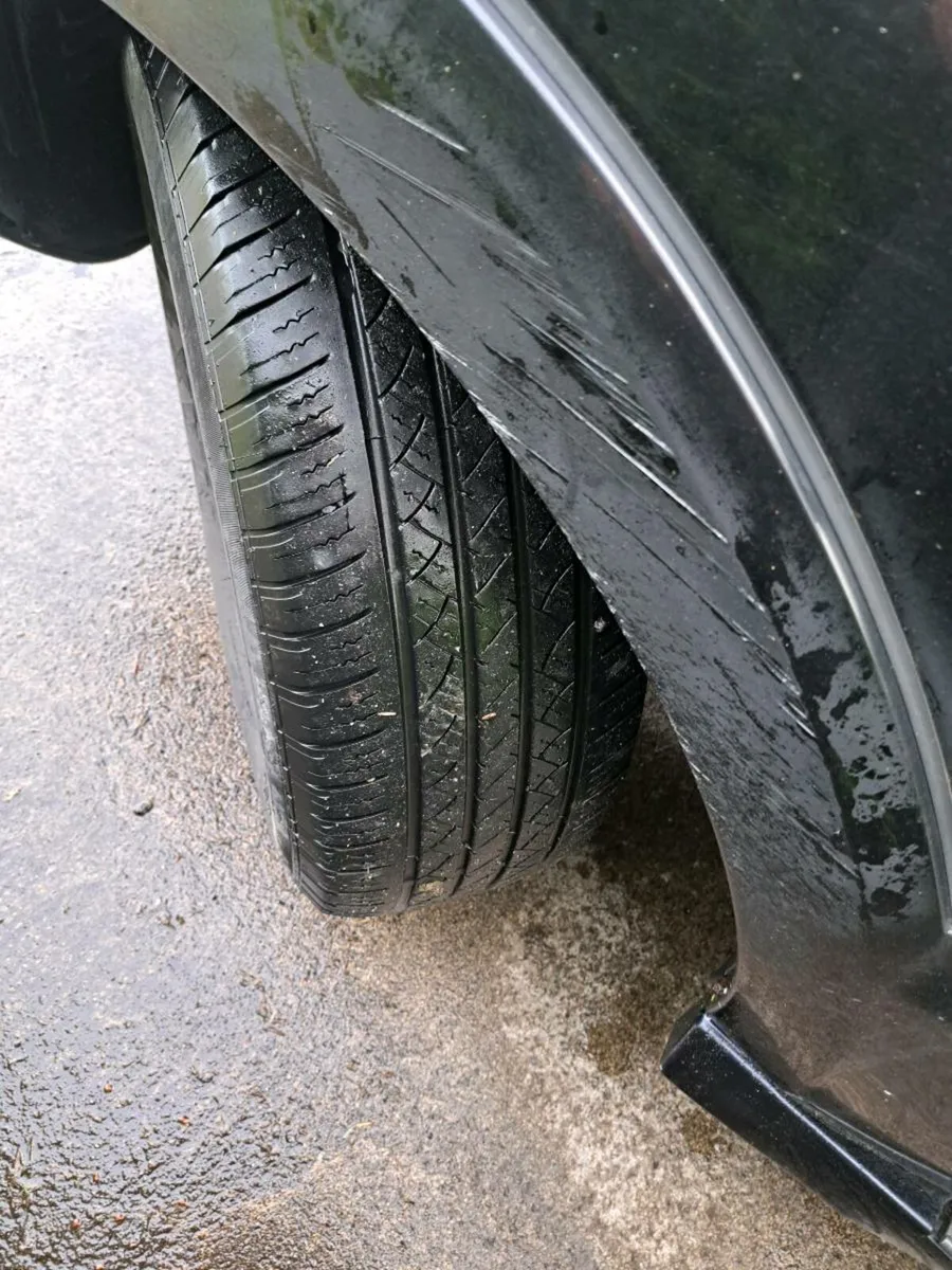 Mitsubishi Pajero 3.2 - Image 3