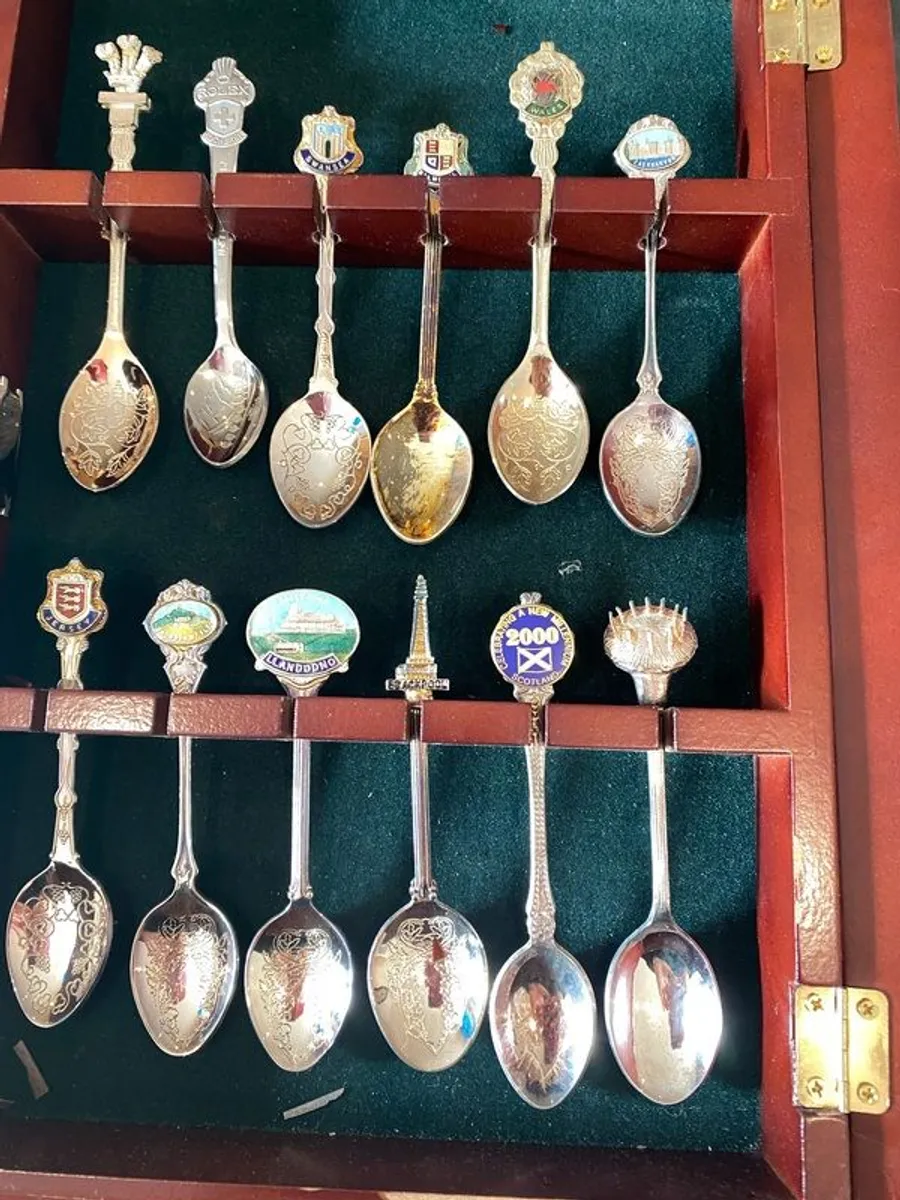 collectibles - Image 2