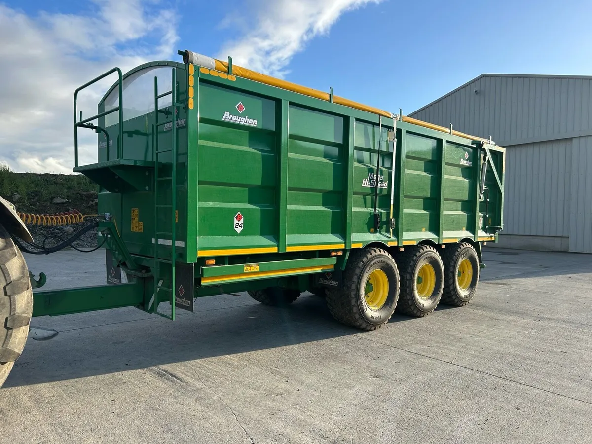 24ft Broughan grain trailer - Image 1