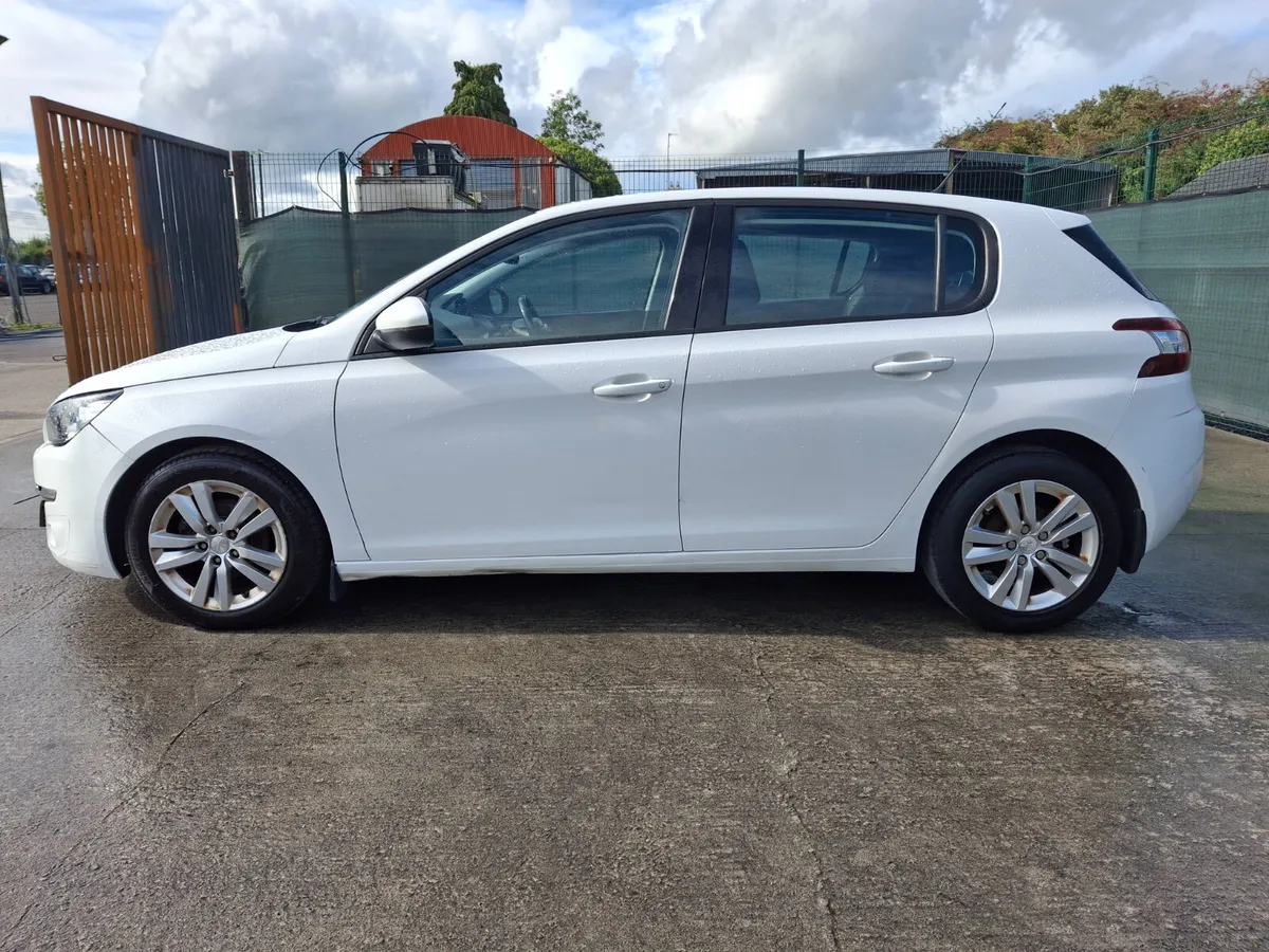 2017 Peugeot 308  1.6 Diesel - Image 2