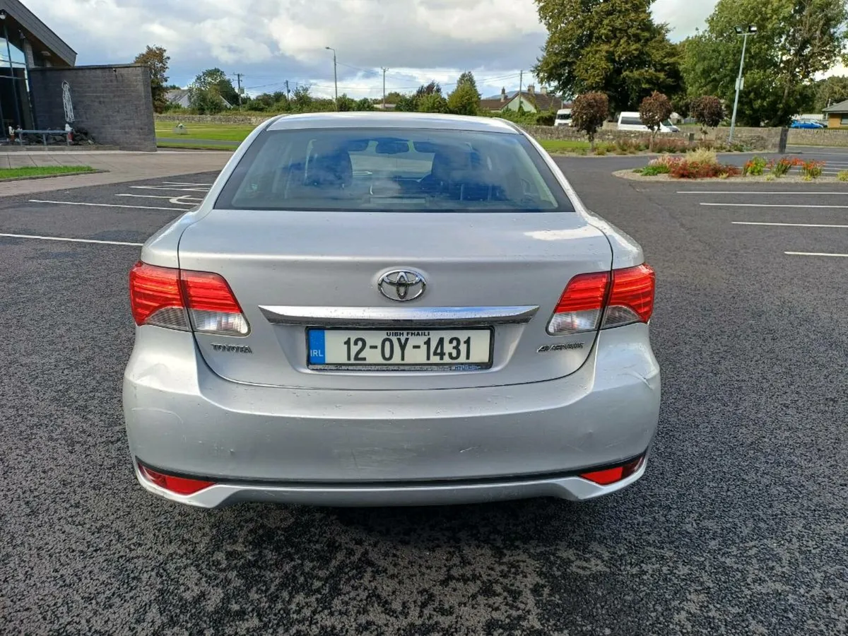 Toyota Avensis - Image 4